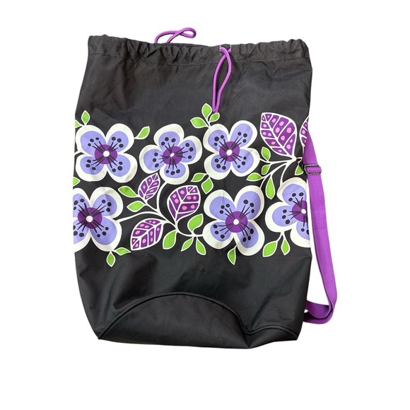 Vera Bradley Laundry Bag in Plum Petals - Ruck‎ Sack Shoulder Sling Dorm RETIRED - Picture 1 of 7